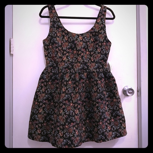Forever 21 floral dress. - Picture 1 of 3